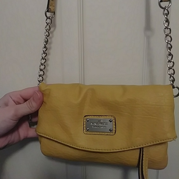 Purse - Picture 2 of 4